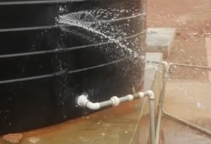 Reparación de fugas en cisternas de almacenamiento de agua (3)